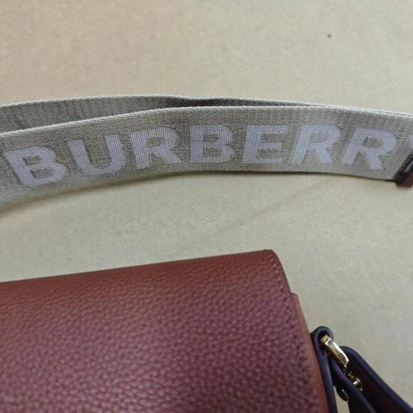 Burberry Leather and Vintage Check Note Bag - Picture 3 of 11